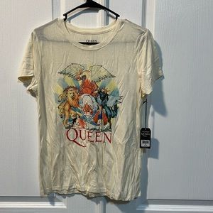Lucky Brand Queen Shirt